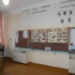 Библиотекарь Старо-Ивановской библиотеки совместно с клубными работниками провели в школе урок мужества «Парад Победы».